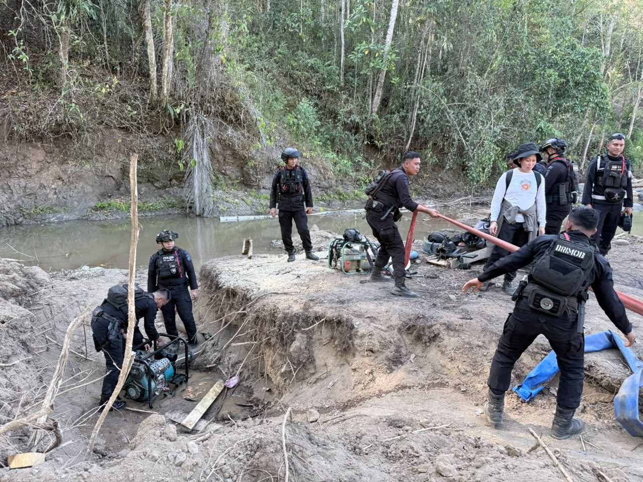 Krimsus Polda Sulsel Buru Pemodal Tambang Emas Ilegal di Bua