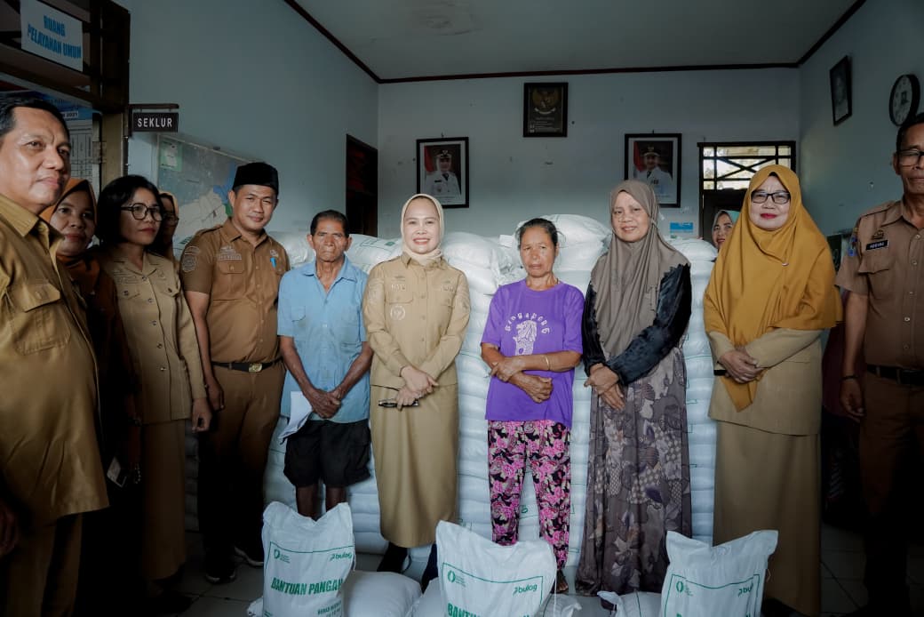 Pemkot Palopo Salurkan Beras CPP kepada 2.762 Warga di Telluwanua