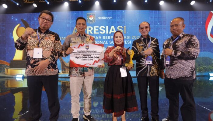 Palopo Raih Terbaik I Akses Layanan Pendidikan Regional Sulawesi
