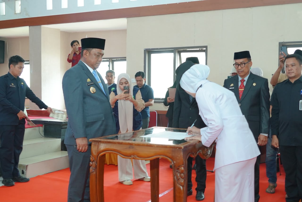 Bupati Luwu Lantik 93 Pejabat, Tekankan Integritas dan Pelayanan Publik