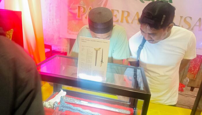 Keris Koleksi Prabowo Dipamerkan di Bone