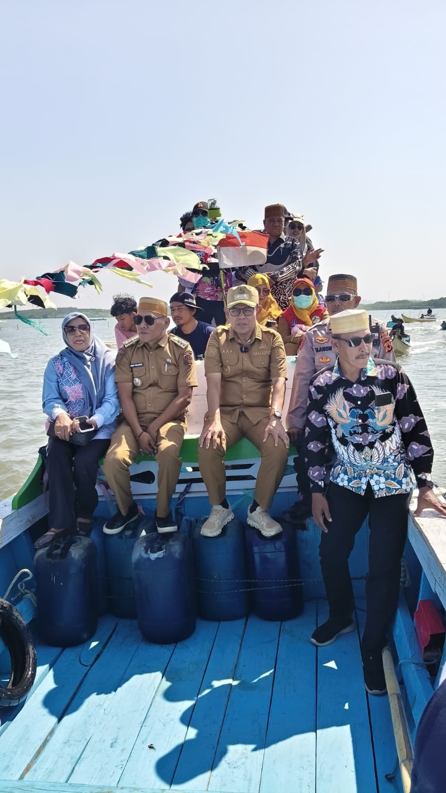 Wabup Bone Andi Akmal Buka Festival Lampu’ Toae, Dorong Wisata Mangrove Angkue