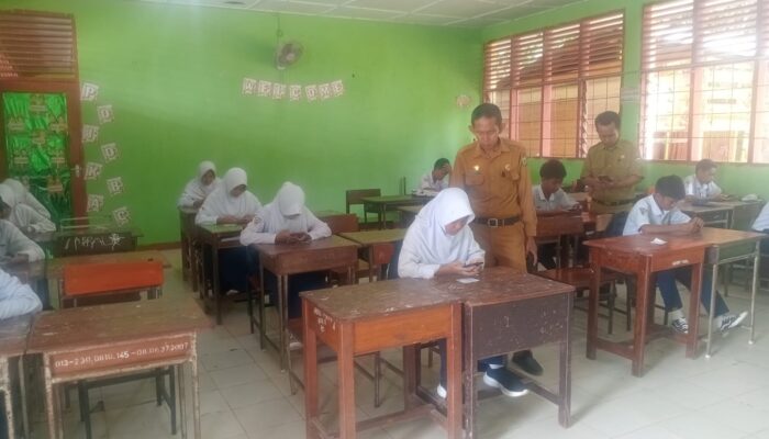 SMPN 2 Bua Mulai Terapkan Sumatif Tengah Semester Berbasis Digital