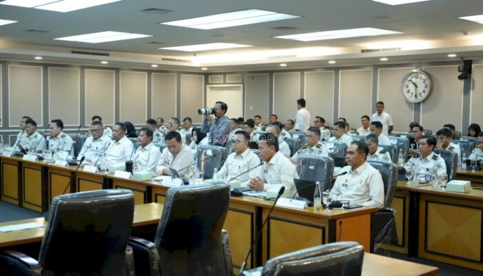 Kalapas Cibinong Nonaktif Dicecar DPR