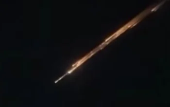 Cahaya Terang Melintas di Langit Gorontalo, BMKG Belum Pastikan Meteor Cahaya Terang Melintas di Langit Gorontalo, BMKG Belum Pastikan Meteor