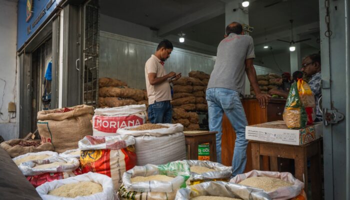 Penyaluran Bantuan Pangan Wara Utara Tertunda, Warga Khawatir Kualitas Beras