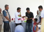 Rumah Ludes Terbakar, Warga Bilokka Terima Bantuan Langsung dari Bupati Sidrap