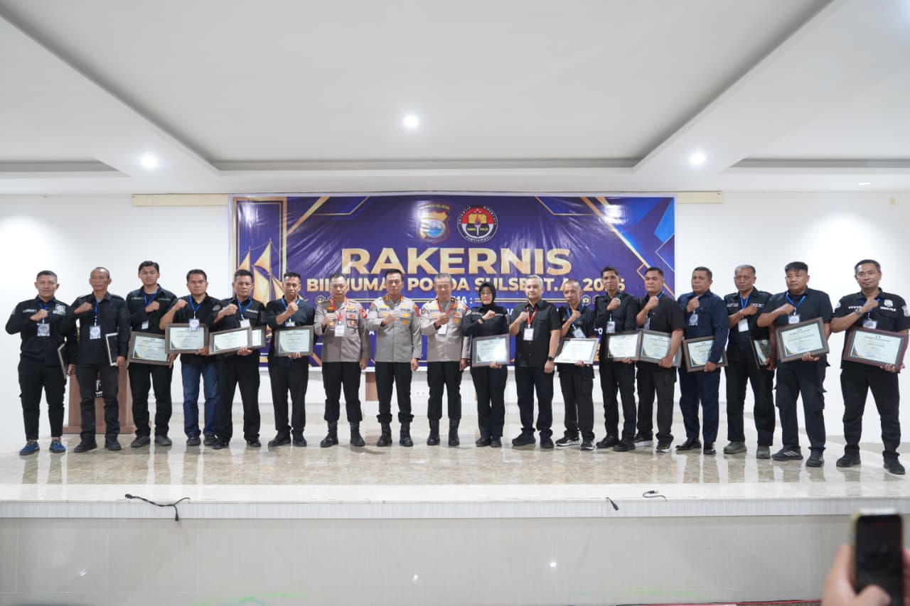Polres Sidrap Raih Tiga Penghargaan pada Rakernis Bidhumas Polda Sulsel