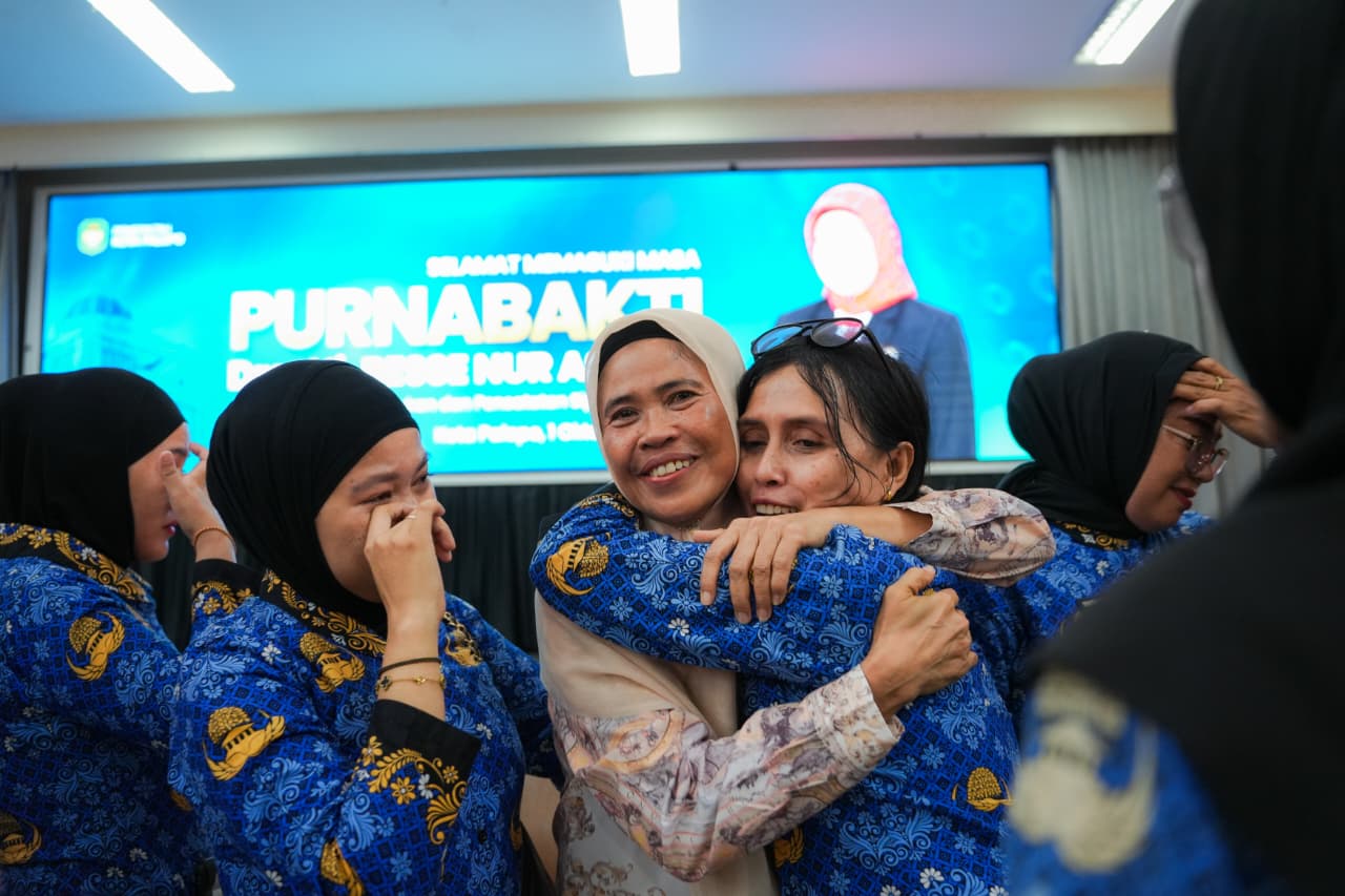 Penuh Haru, Pemkot Palopo Lepas Masa Purnatugas Kepala Disdukcapil