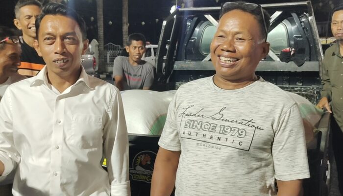 Panen 161 Karung Gabah, Petani Tallumae Bawa Hasil Panen ke Rujab Bupati Sidrap