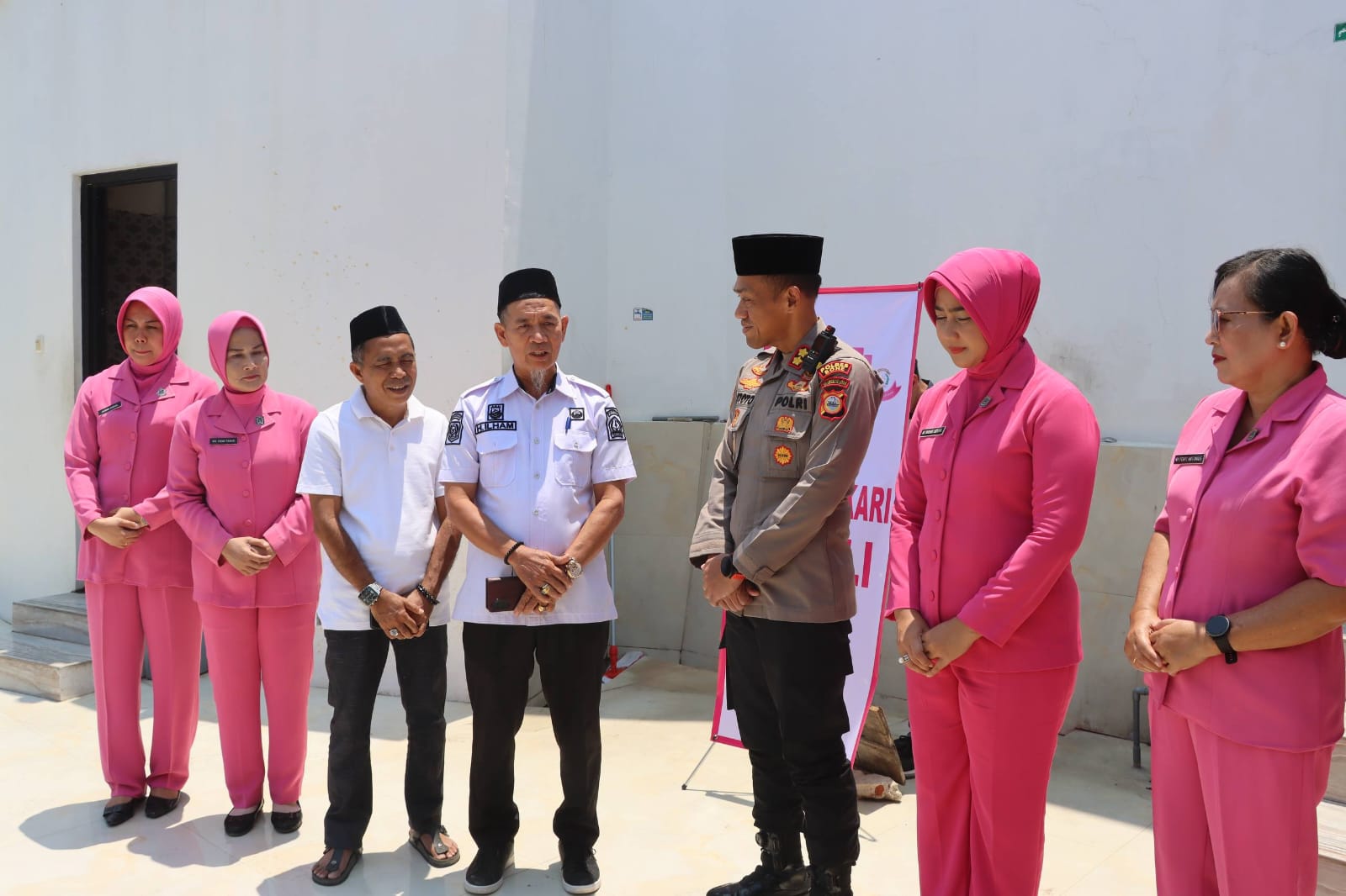 Peduli Kebutuhan Air Bersih, Polres Bone dan Bhayangkari Revitalisasi Sumur Bor Masjid Tafadal
