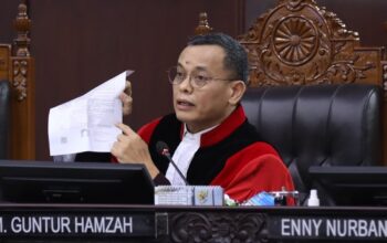 MK Tak Temukan Bukti Ijazah SMA Gibran
