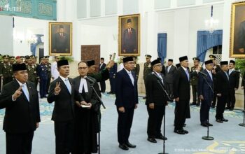 Prabowo Reshuffle Kabinet Lagi, 9 Pejabat Dilantik di Istana Negara Prabowo Reshuffle Kabinet Lagi, 9 Pejabat Dilantik di Istana Negara